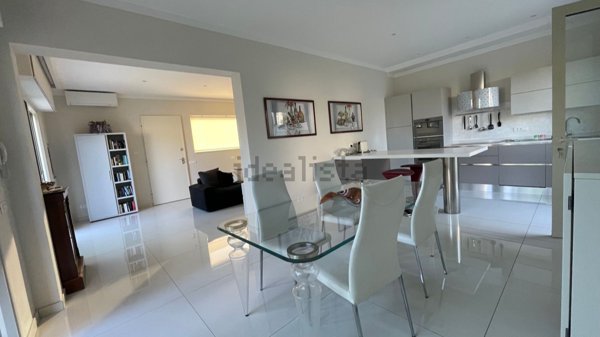 casa indipendente in vendita a Camaiore in zona Lido di Camaiore