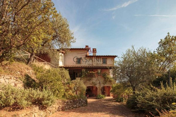 casa indipendente in vendita a Camaiore in zona Lido di Camaiore