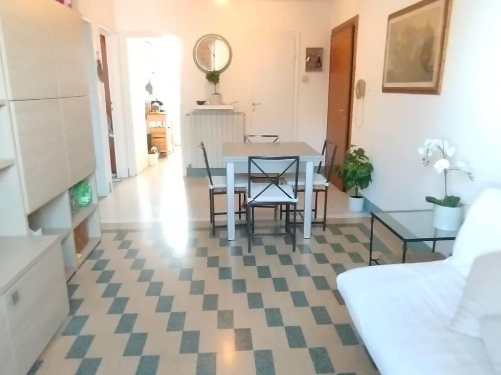 appartamento in vendita a Camaiore in zona Lido di Camaiore