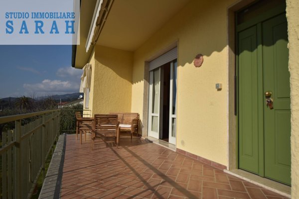 casa indipendente in vendita a Camaiore in zona Capezzano Pianore