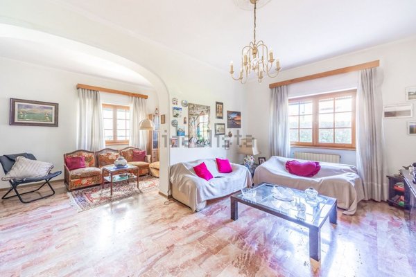 casa indipendente in vendita a Camaiore in zona Lido di Camaiore