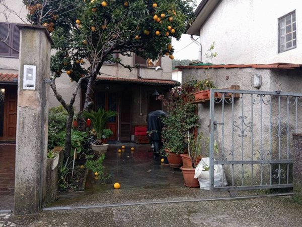 appartamento in vendita a Camaiore in zona Lido di Camaiore