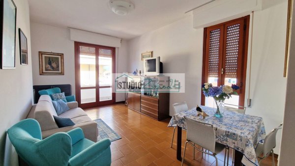appartamento in vendita a Camaiore in zona Lido di Camaiore