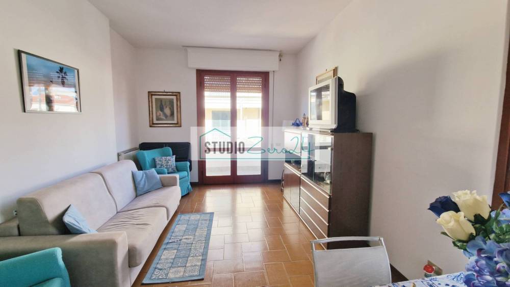 appartamento in vendita a Camaiore in zona Lido di Camaiore