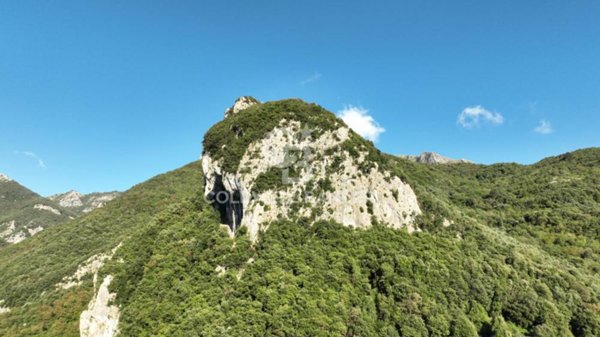 casa indipendente in vendita a Camaiore in zona Lido di Camaiore