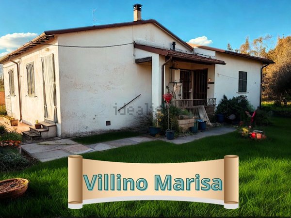 casa indipendente in vendita a Camaiore in zona Capezzano Pianore