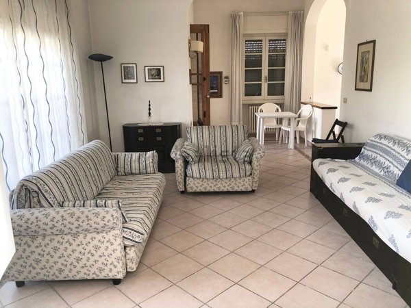 casa indipendente in vendita a Camaiore in zona Lido di Camaiore