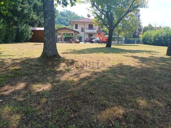 casa indipendente in vendita a Camaiore