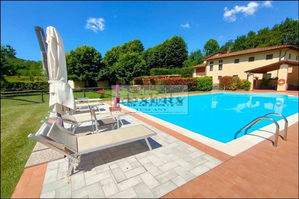 casa indipendente in vendita a Camaiore