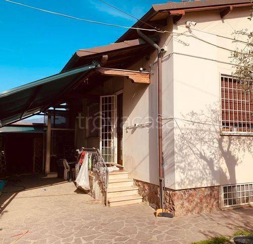 casa indipendente in vendita a Camaiore in zona Lido di Camaiore