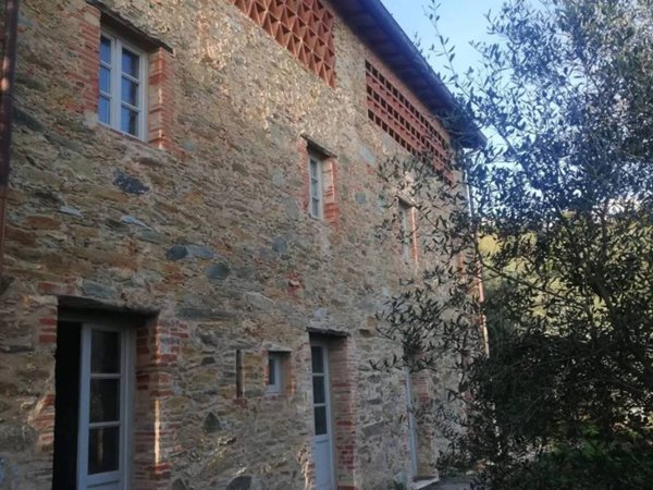 casa indipendente in vendita a Camaiore in zona Pieve di Camaiore