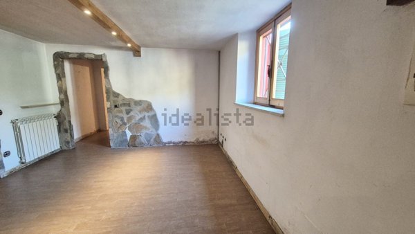 casa indipendente in vendita a Camaiore in zona Capezzano Pianore