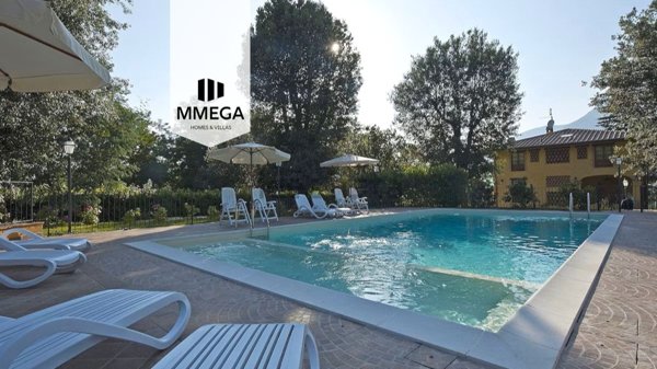 casa indipendente in vendita a Camaiore