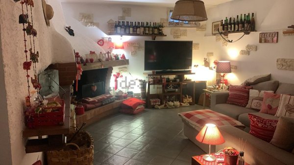 casa indipendente in vendita a Camaiore