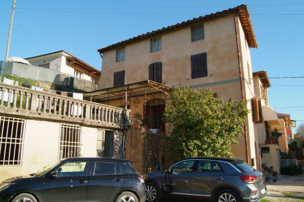casa indipendente in vendita a Camaiore