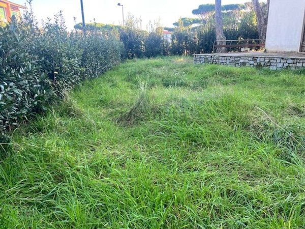 casa indipendente in vendita a Camaiore in zona Lido di Camaiore