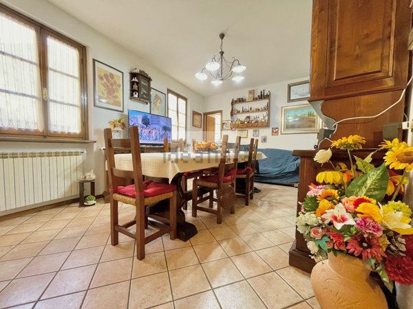 casa indipendente in vendita a Camaiore