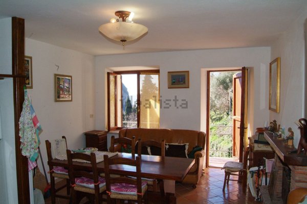 casa indipendente in vendita a Camaiore in zona Casoli