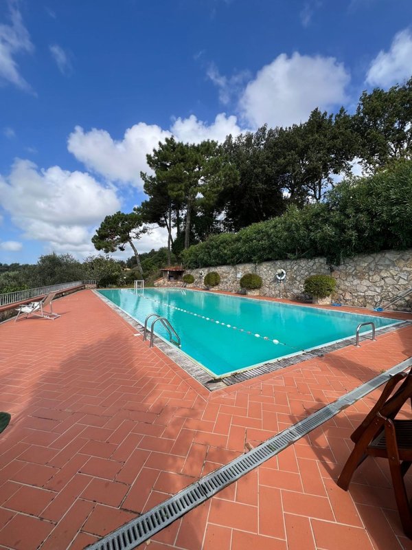 casa indipendente in vendita a Camaiore