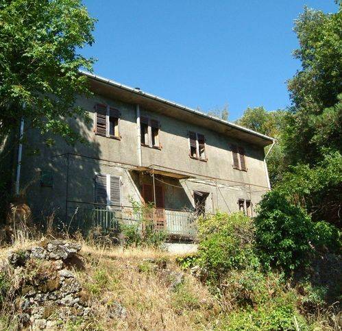 casa indipendente in vendita a Camaiore