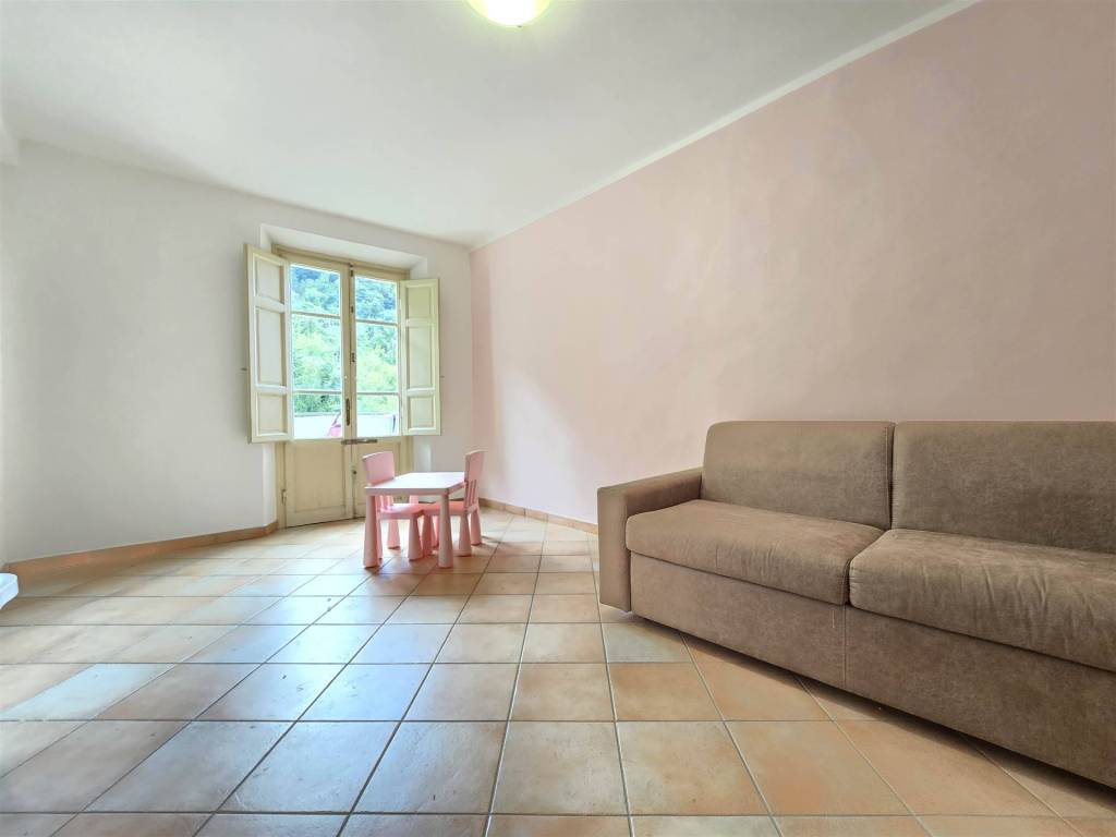 casa indipendente in vendita a Camaiore