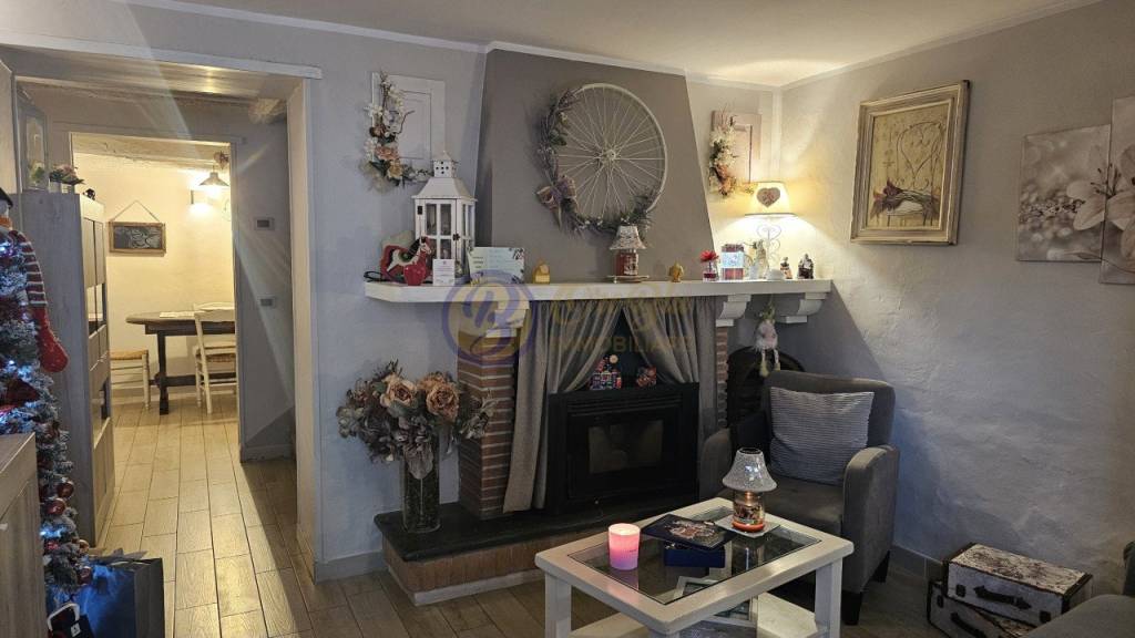 casa indipendente in vendita a Camaiore