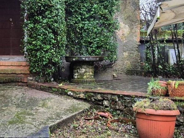 casale in vendita a Camaiore
