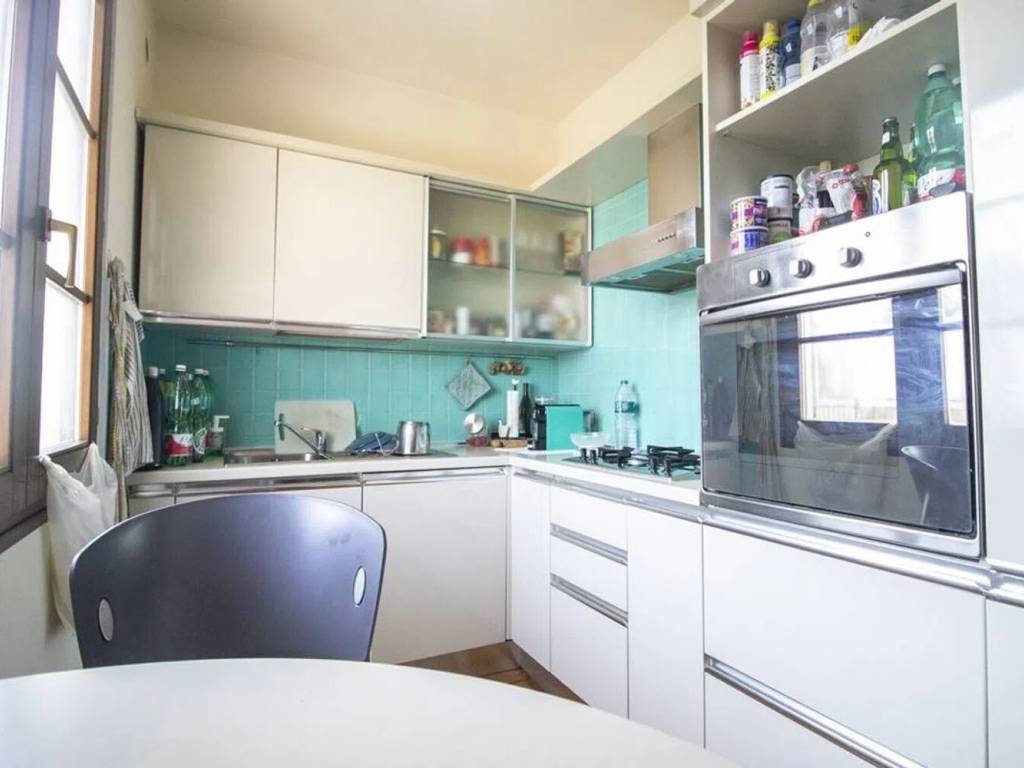 appartamento in vendita a Camaiore in zona Lido di Camaiore