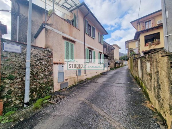 casa indipendente in vendita a Camaiore
