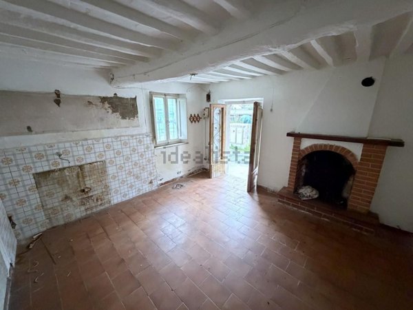 casa indipendente in vendita a Camaiore