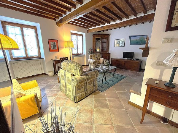 casa indipendente in vendita a Camaiore