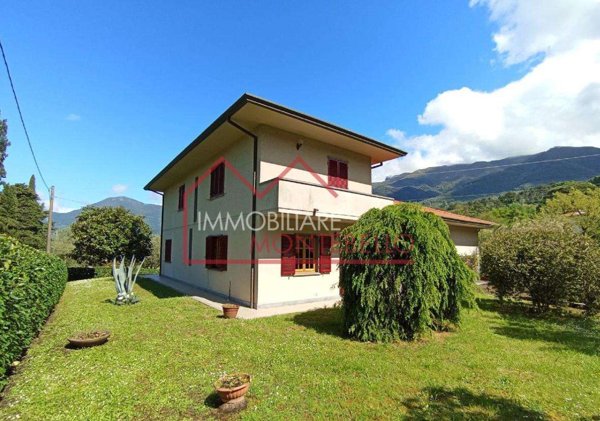 casa indipendente in vendita a Camaiore in zona Pontemazzori
