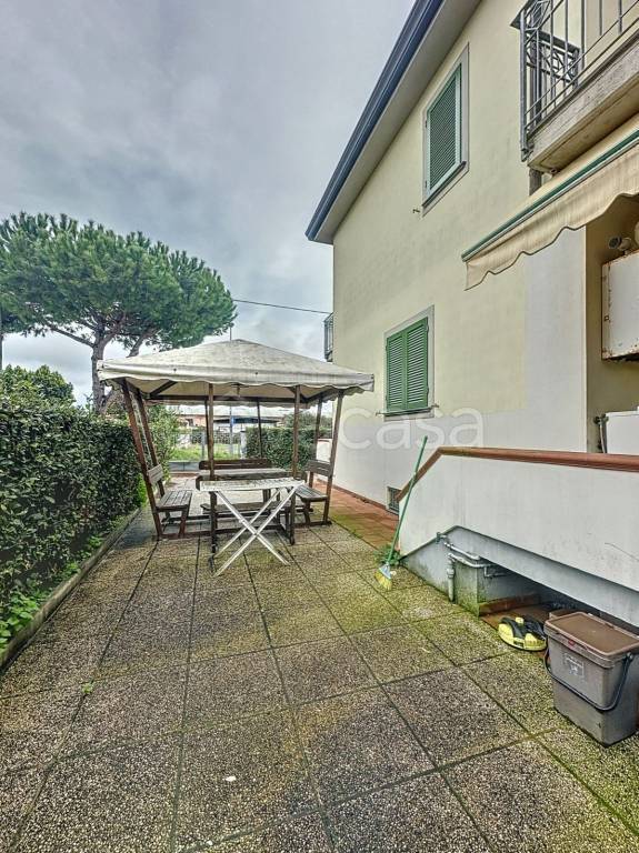 casa indipendente in vendita a Camaiore in zona Lido di Camaiore
