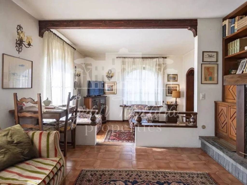 casa indipendente in vendita a Camaiore in zona Lido di Camaiore