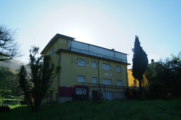 casa indipendente in vendita a Camaiore