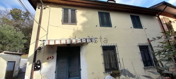 casa indipendente in vendita a Camaiore