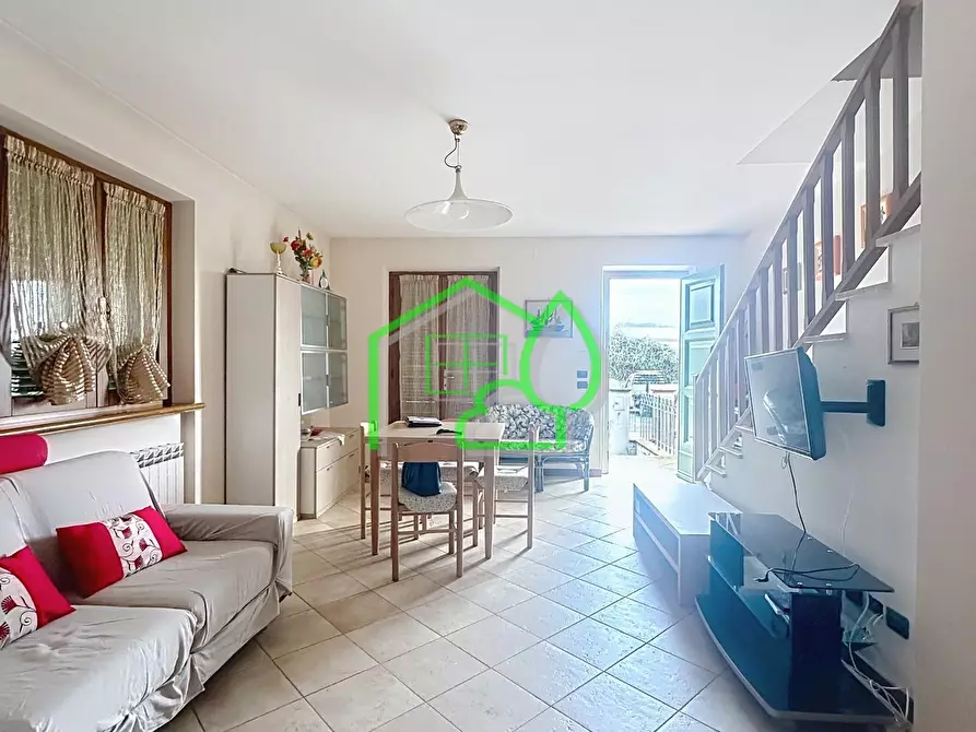 casa indipendente in vendita a Camaiore in zona Lido di Camaiore