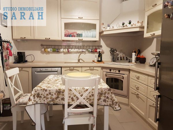 casa indipendente in vendita a Camaiore in zona Lido di Camaiore