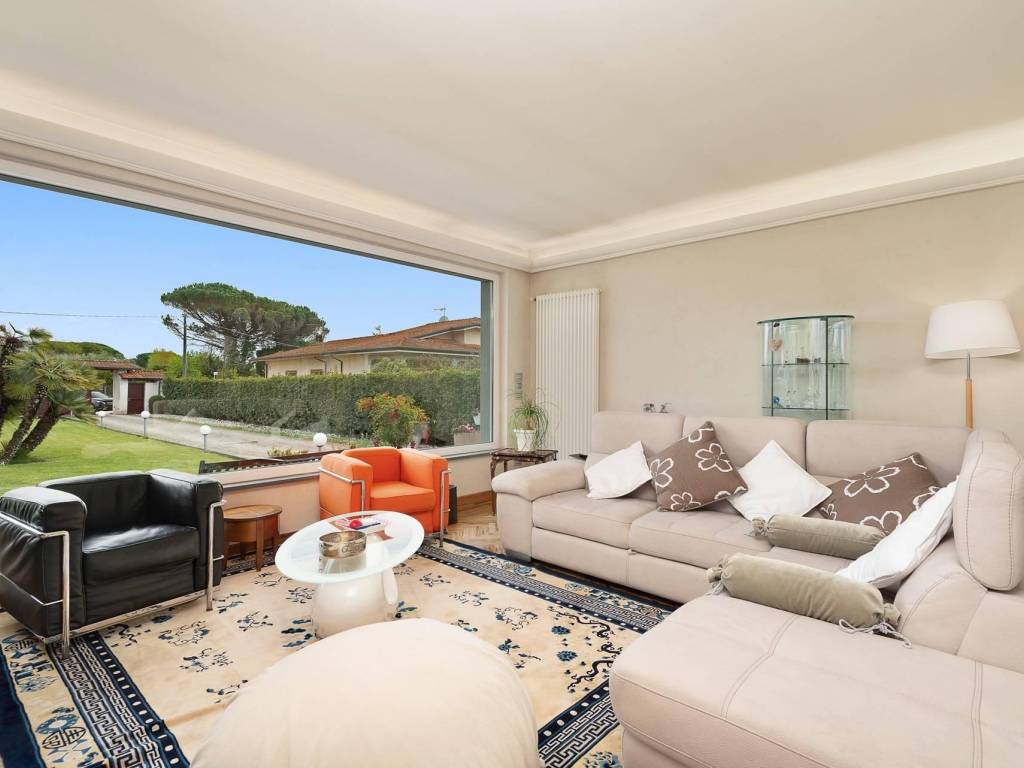 casa indipendente in vendita a Camaiore in zona Capezzano Pianore