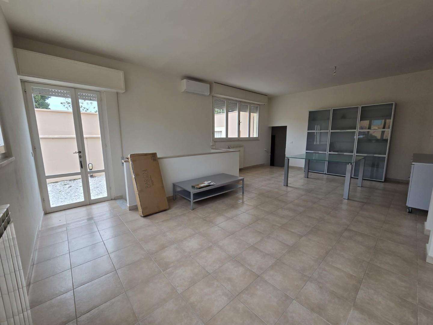 appartamento in vendita a Camaiore in zona Lido di Camaiore