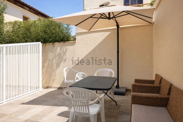 casa indipendente in vendita a Camaiore in zona Lido di Camaiore