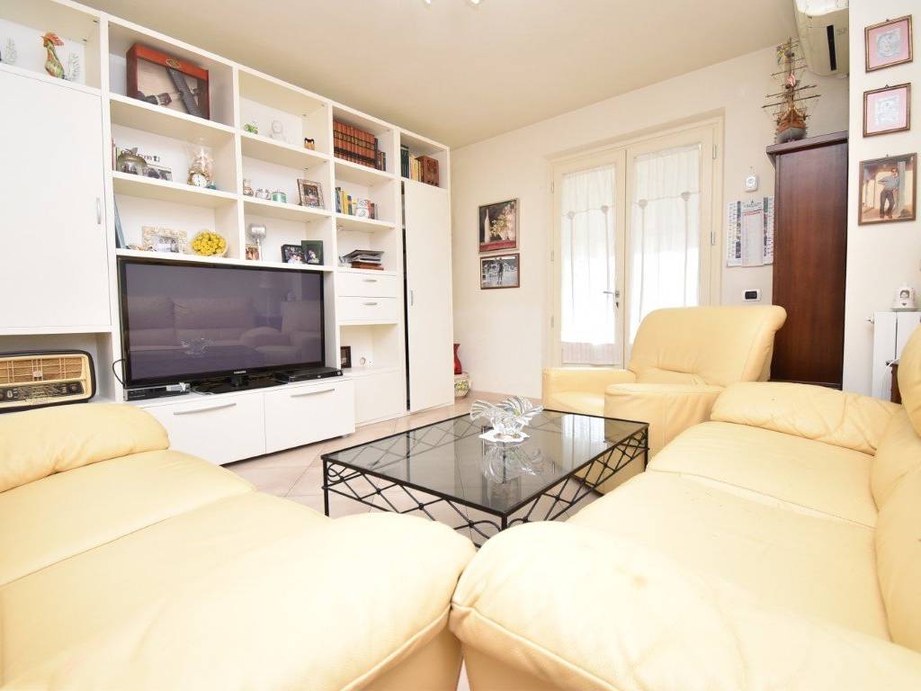 appartamento in vendita a Camaiore in zona Capezzano Pianore