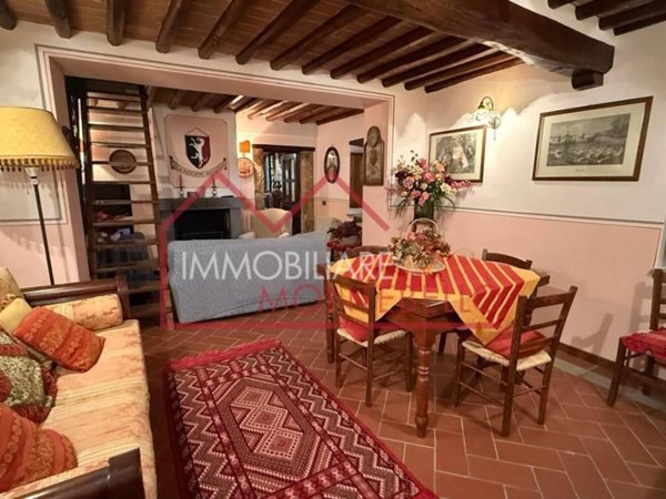 casale in vendita a Camaiore