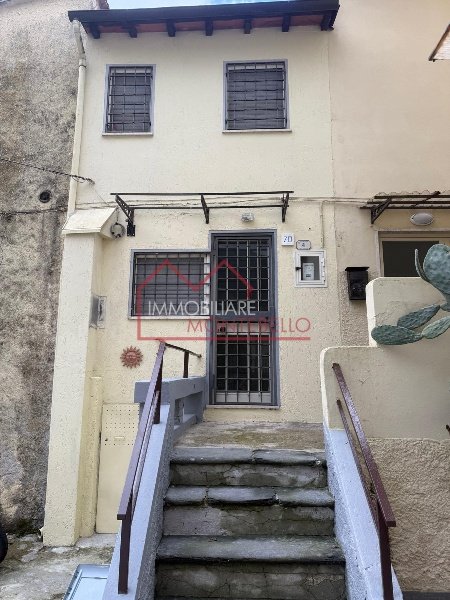 casa indipendente in vendita a Camaiore in zona Montebello
