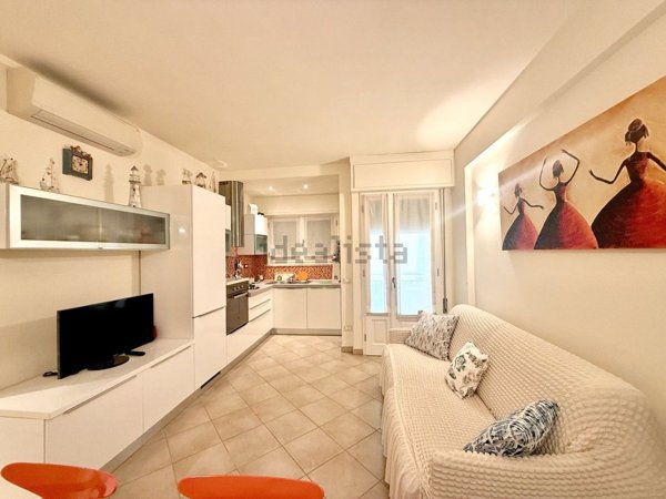 appartamento in vendita a Camaiore in zona Lido di Camaiore