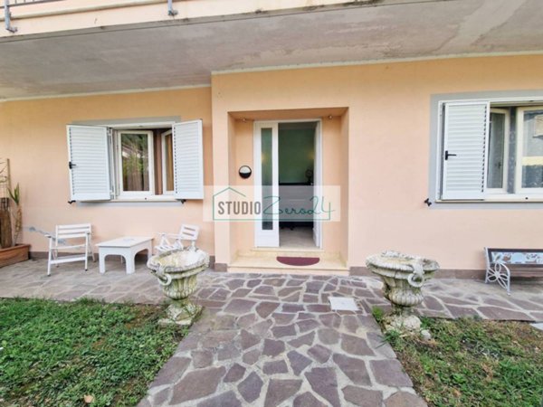 appartamento in vendita a Camaiore in zona Lido di Camaiore