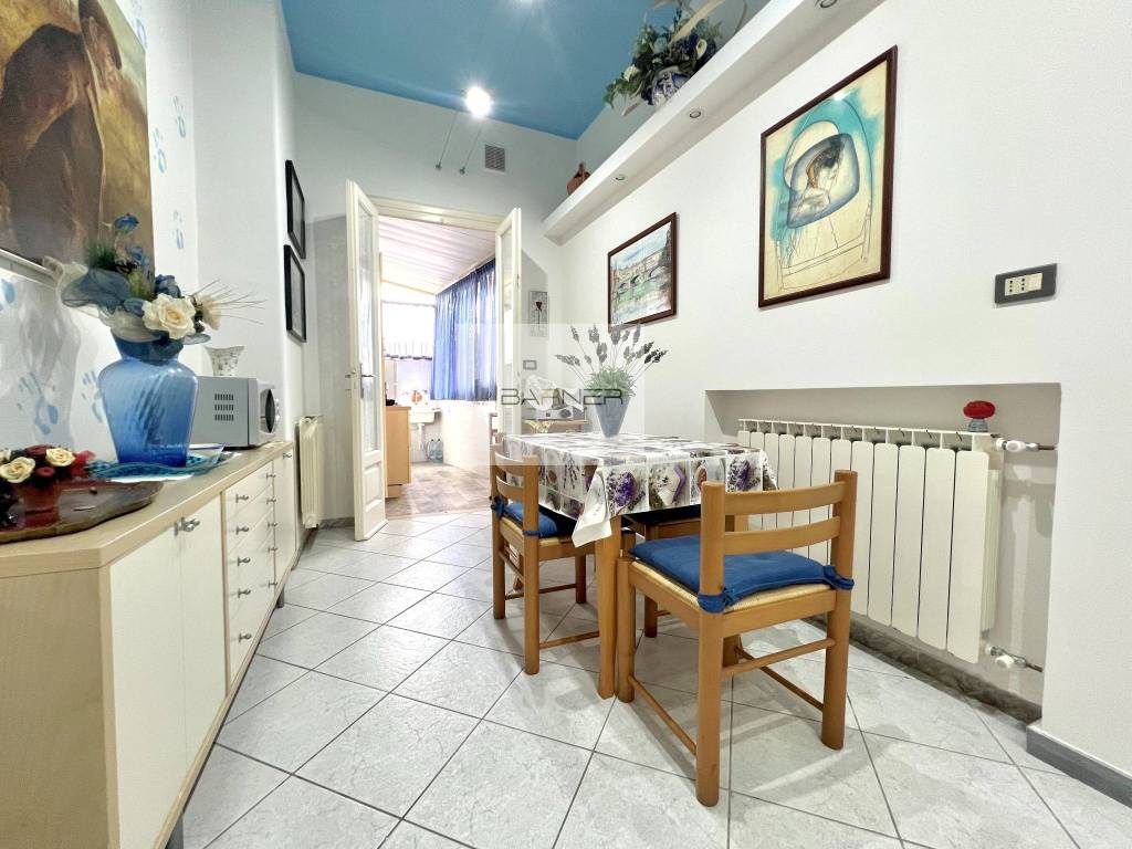 appartamento in vendita a Camaiore in zona Lido di Camaiore