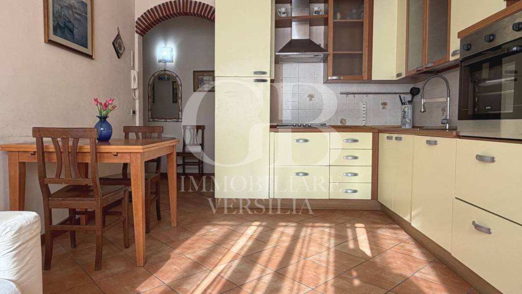 appartamento in vendita a Camaiore in zona Lido di Camaiore