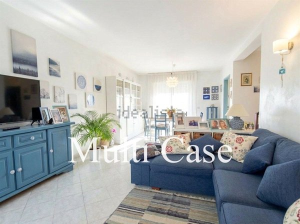 casa indipendente in vendita a Camaiore in zona Capezzano Pianore