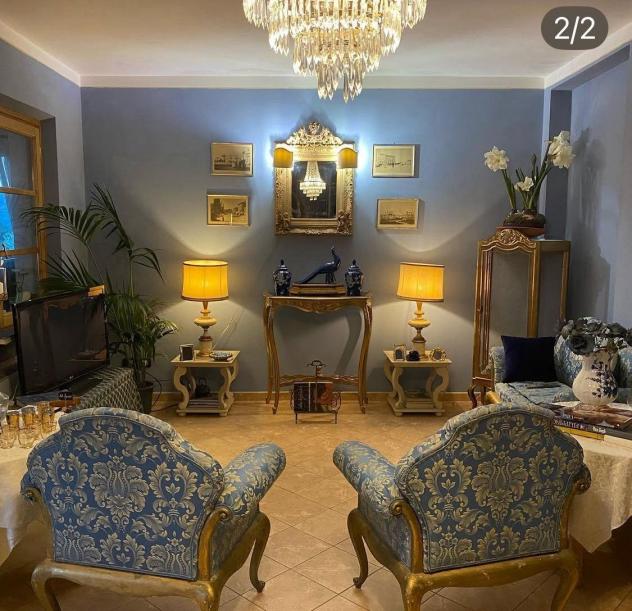 casa indipendente in vendita a Camaiore in zona Vado